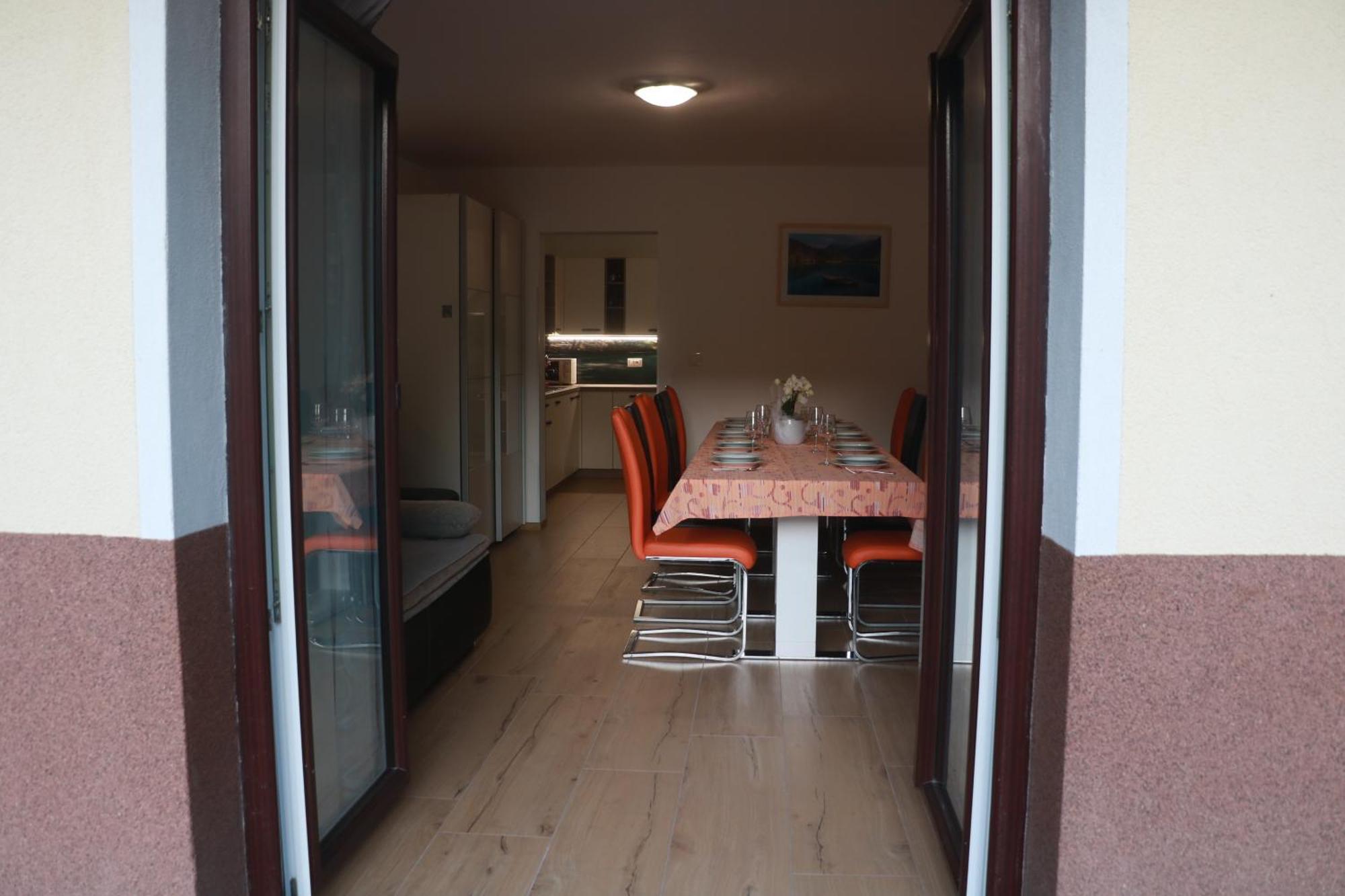 House Utrinek With Free Play Room, Jacuzzy And Garage Podbrdo Екстер'єр фото